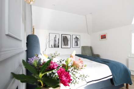 Rivermead, East Molesey, Image 12