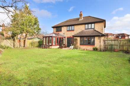 Rivermead, East Molesey, Image 17