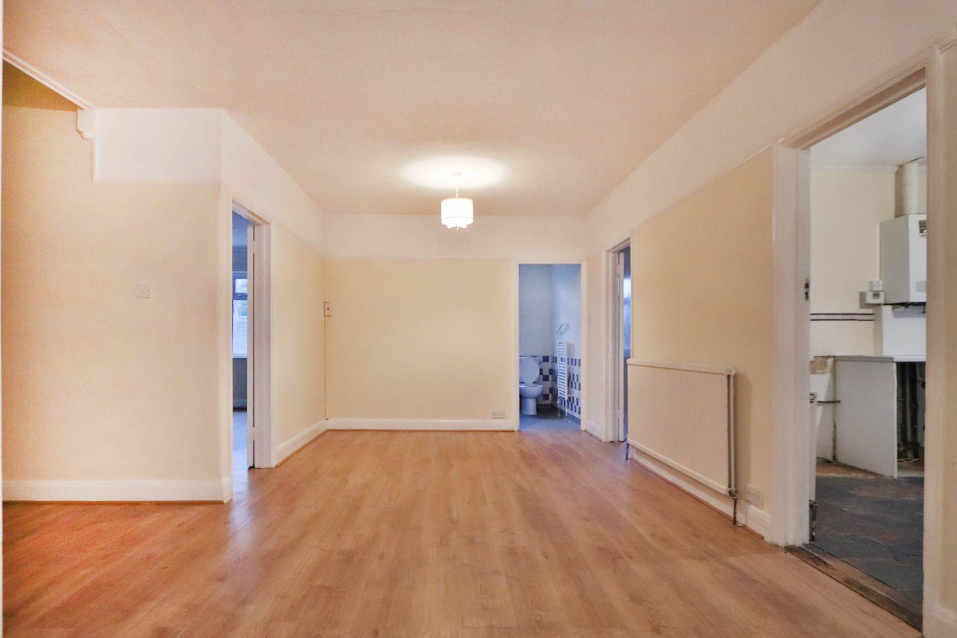 Oakleigh Avenue, Surbiton, Image 6