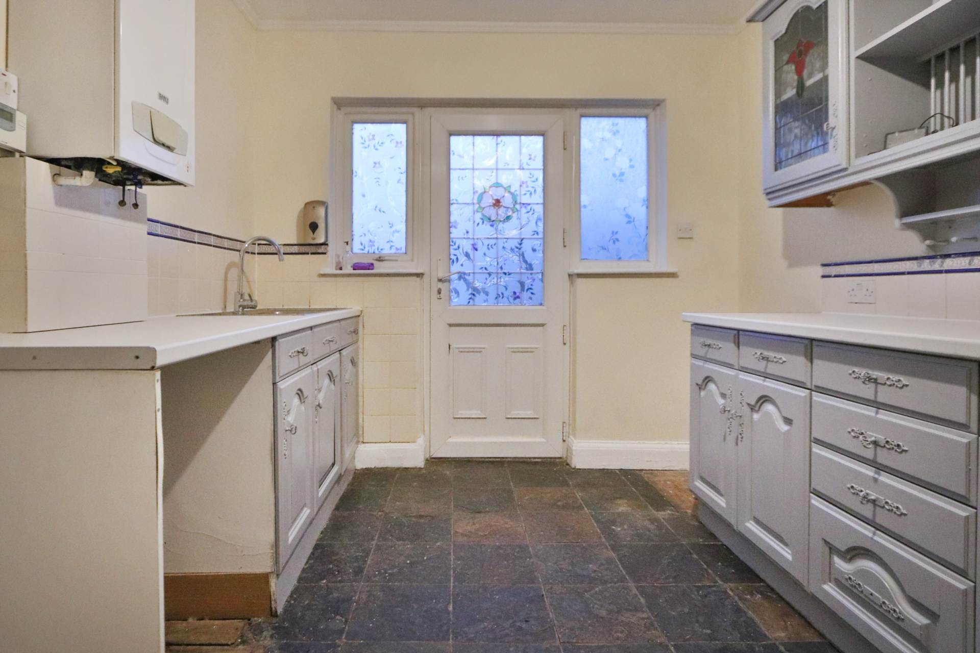 Oakleigh Avenue, Surbiton, Image 8