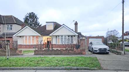 Oakleigh Avenue, Surbiton, Image 1