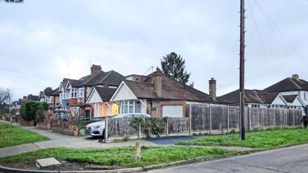 Oakleigh Avenue, Surbiton, Image 2