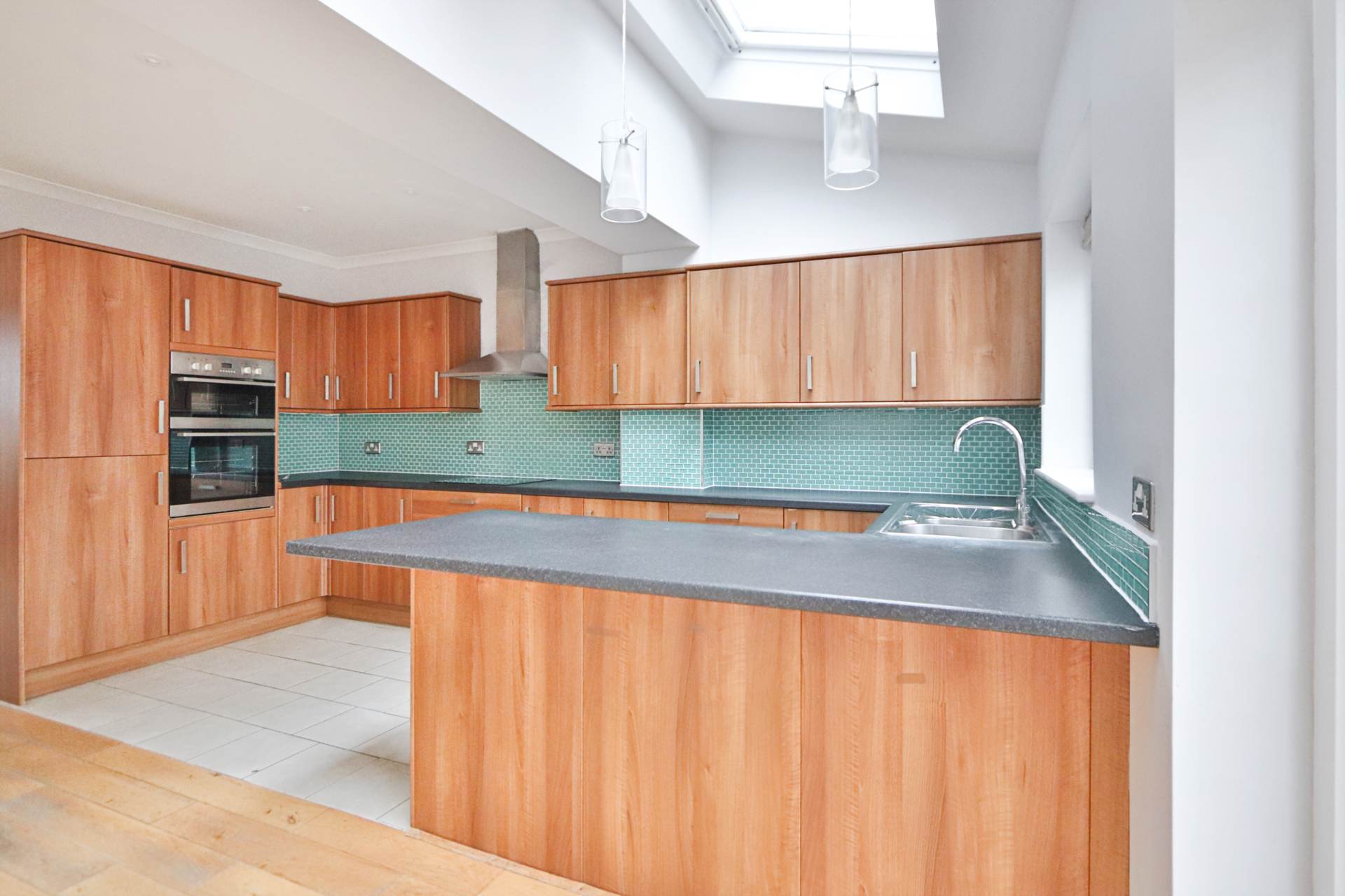 Kingscote Road, New Malden, Image 5