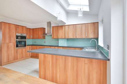 Kingscote Road, New Malden, Image 5