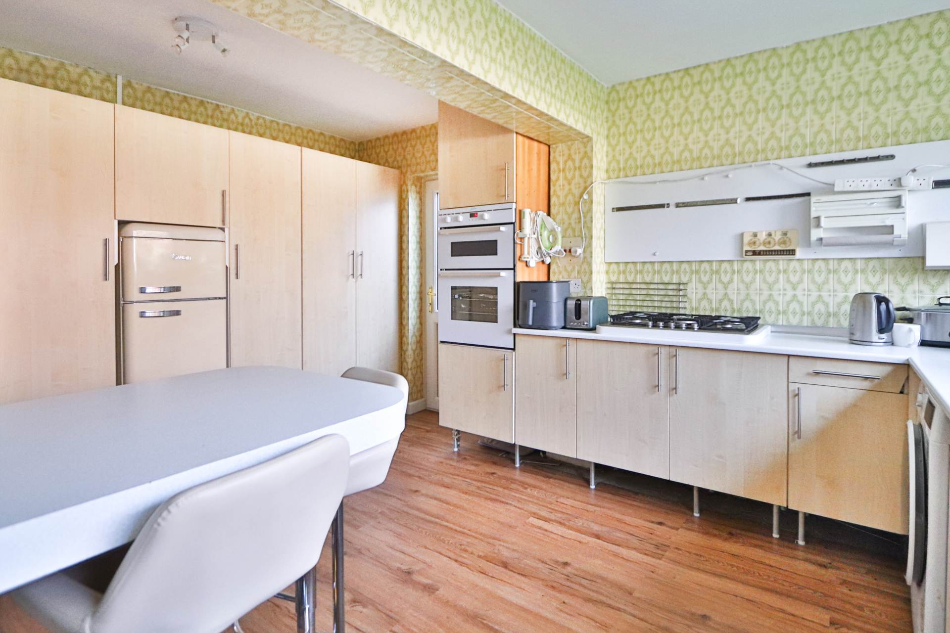 Maria Theresa Close, New Malden, Image 6