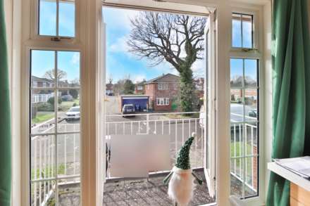 Maria Theresa Close, New Malden, Image 10