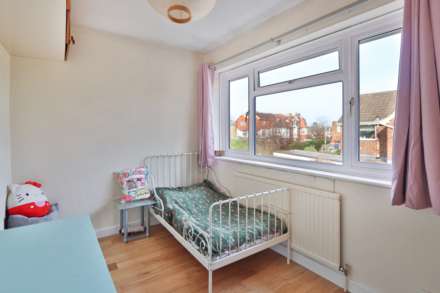 Maria Theresa Close, New Malden, Image 13