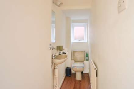 Maria Theresa Close, New Malden, Image 14