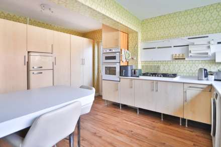 Maria Theresa Close, New Malden, Image 6