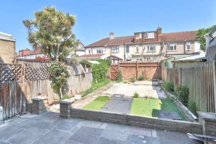 Queens Road, New Malden, Image 4