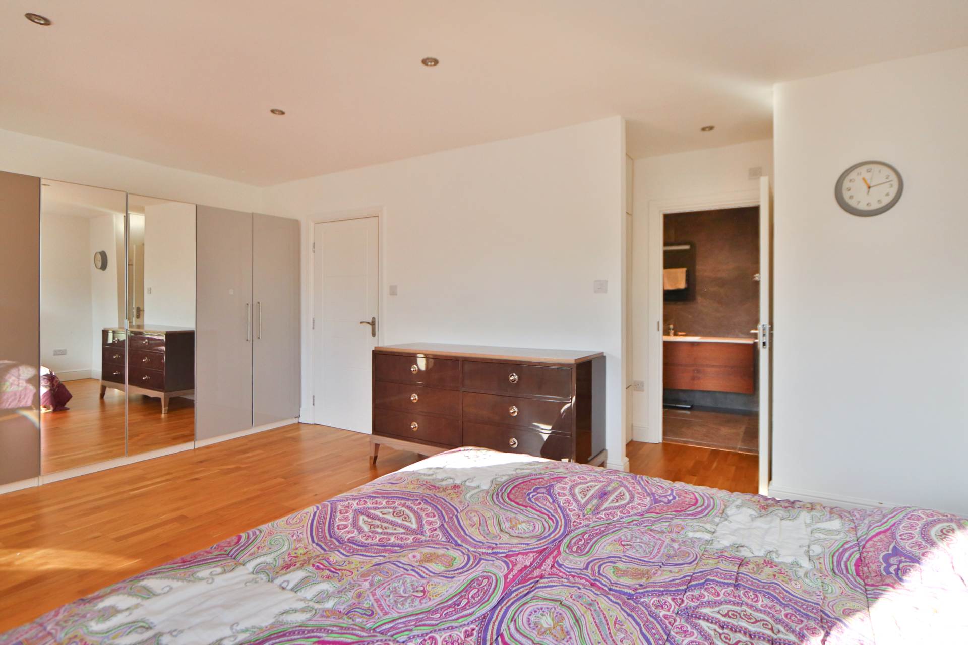 Ullswater Crescent, London, Image 13