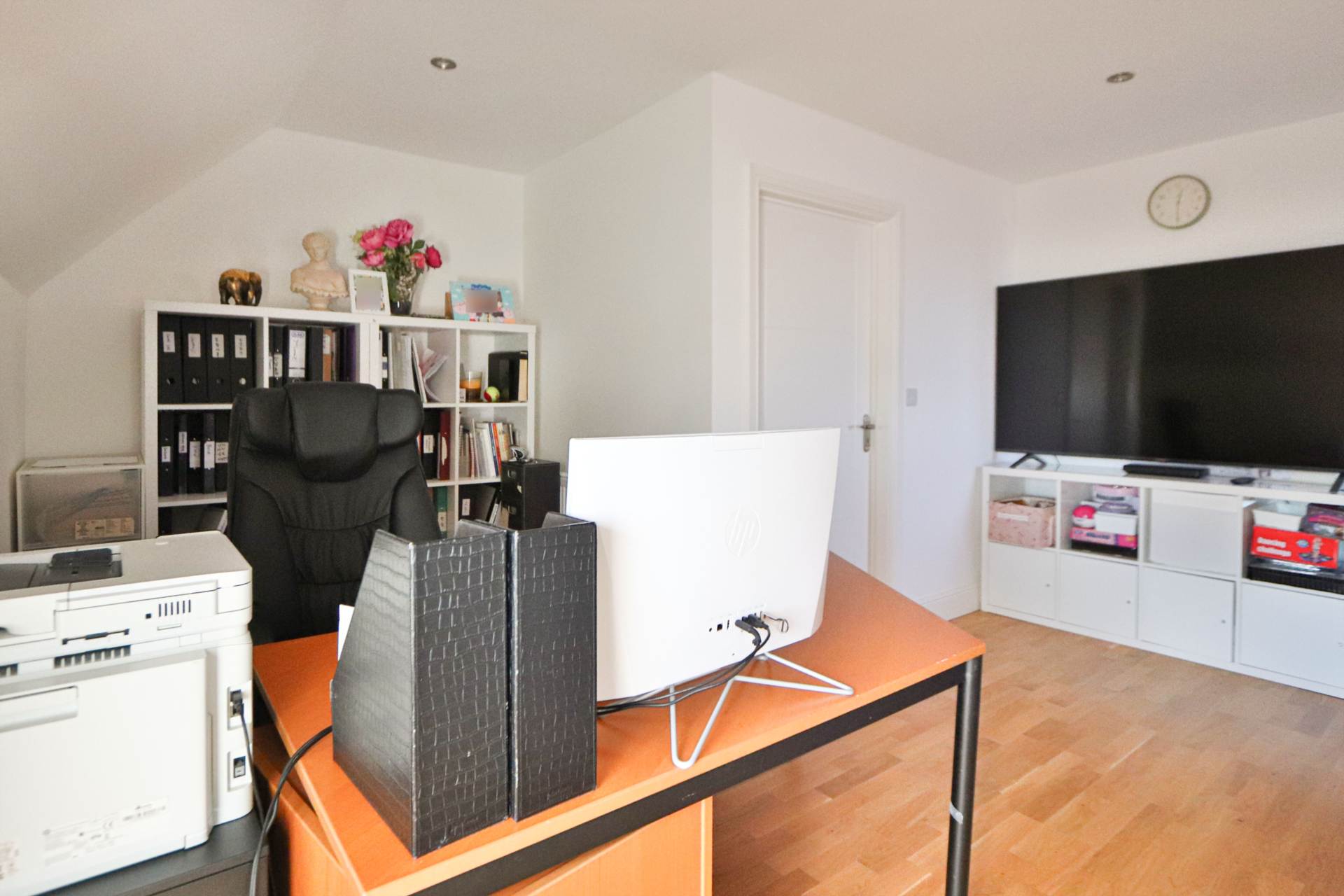 Ullswater Crescent, London, Image 19