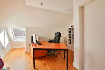 Ullswater Crescent, London, Image 20