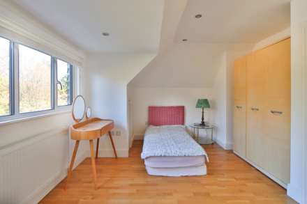 Ullswater Crescent, London, Image 22