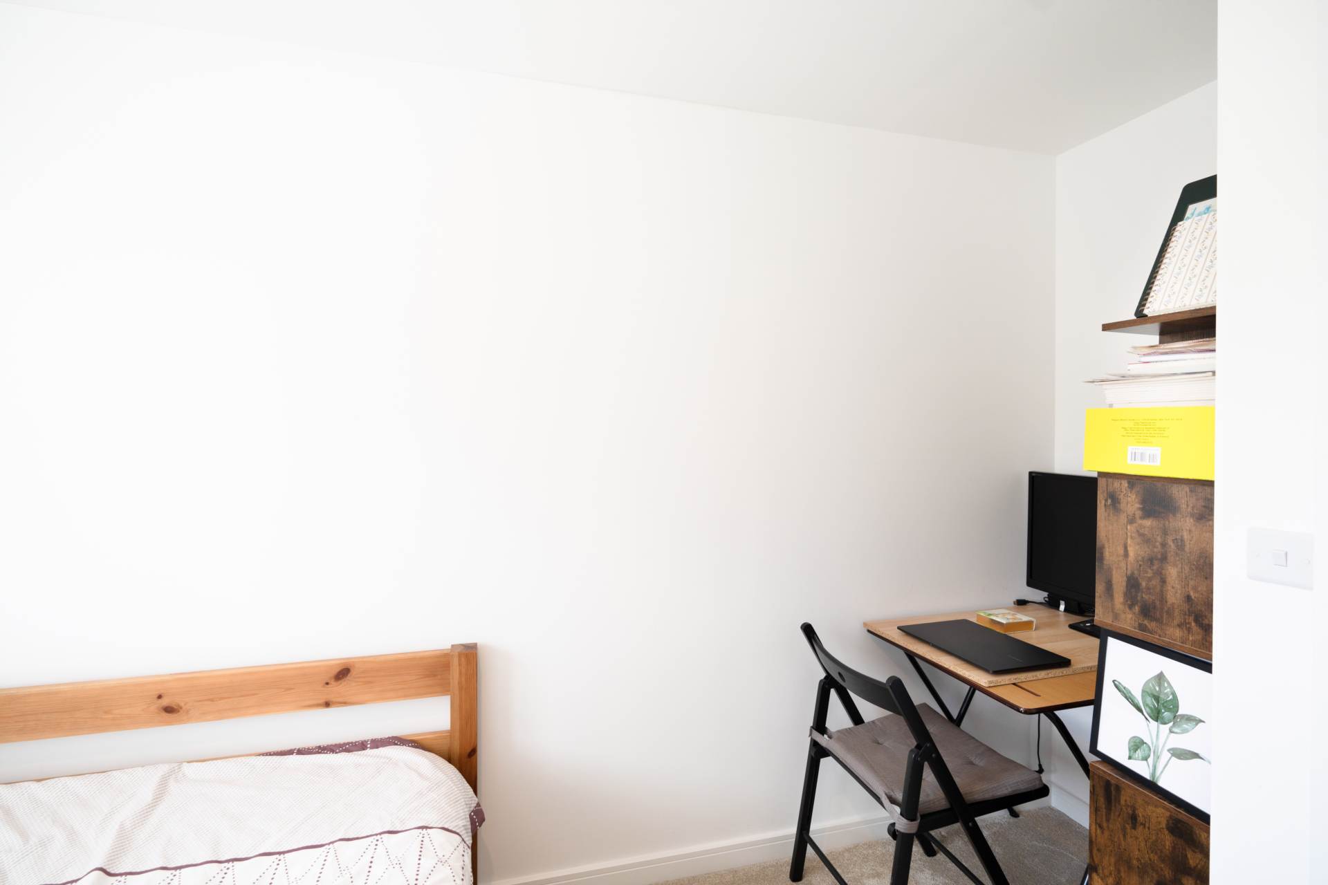 Dante Way, Epsom, Image 9