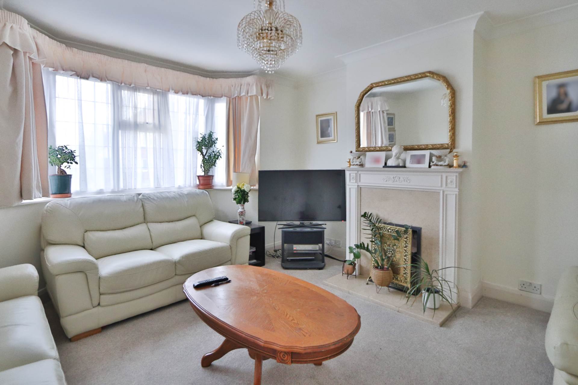 Knightwood Crescent, Kingston Upon Thames, Image 2