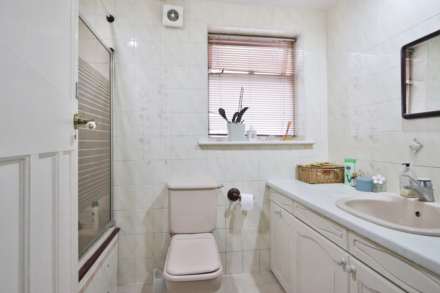 Knightwood Crescent, Kingston Upon Thames, Image 10
