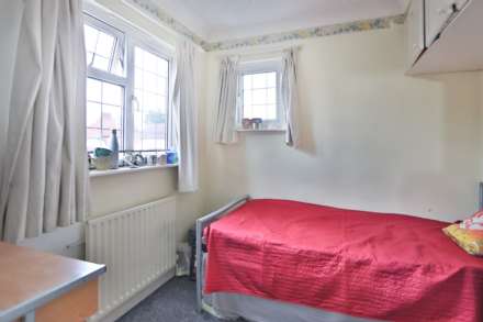 Knightwood Crescent, Kingston Upon Thames, Image 12