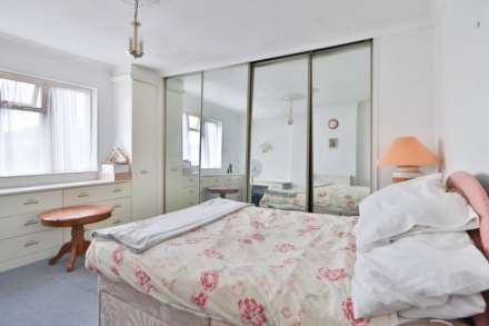 Knightwood Crescent, Kingston Upon Thames, Image 13