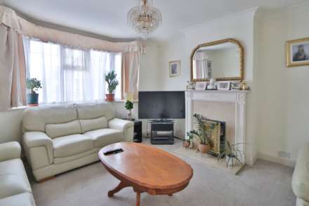 Knightwood Crescent, Kingston Upon Thames, Image 2