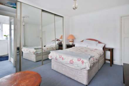 Knightwood Crescent, Kingston Upon Thames, Image 9
