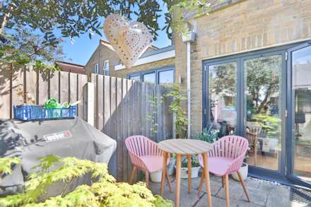 Dunbar Road, New Malden, Image 21