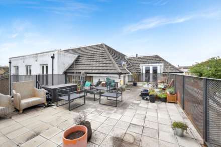 Alpha Road, Surbiton, Image 14