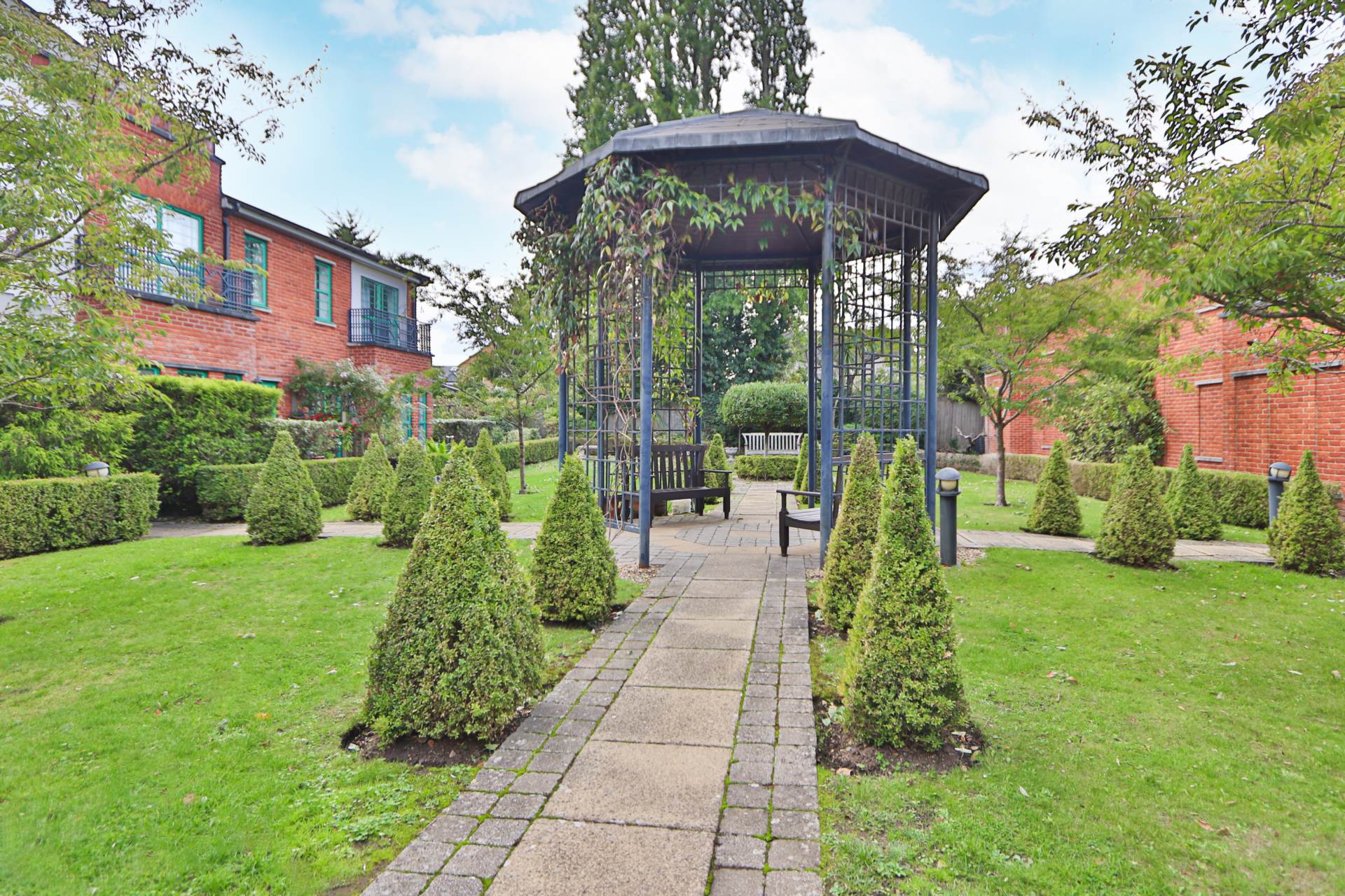 Brabham Court, Worcester Park, Image 17