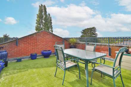 Brabham Court, Worcester Park, Image 6