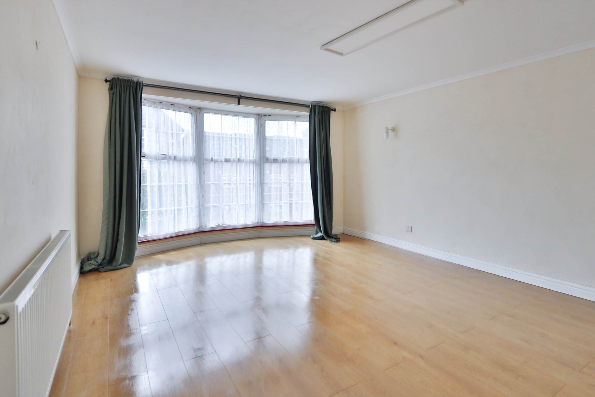 St James Close, New Malden, Image 3
