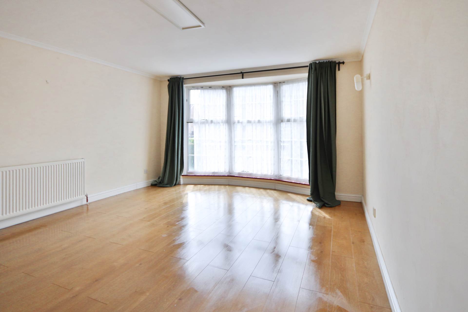 St James Close, New Malden, Image 4