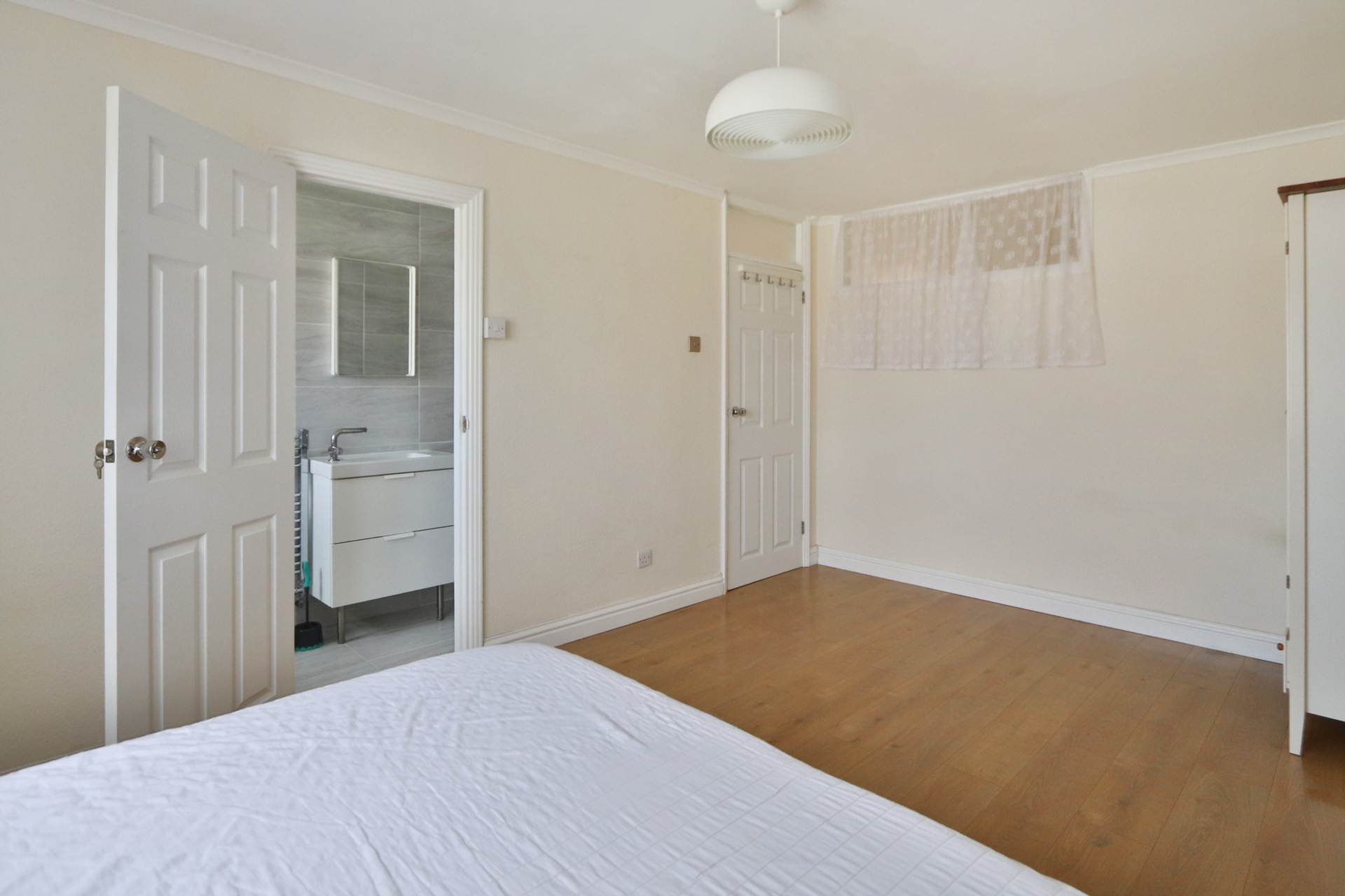 St James Close, New Malden, Image 5