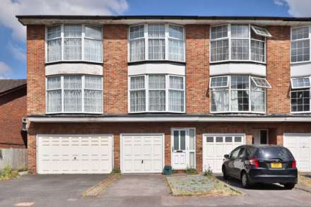 Property For Rent St James Close, New Malden
