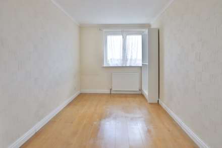 St James Close, New Malden, Image 10