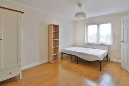 St James Close, New Malden, Image 7