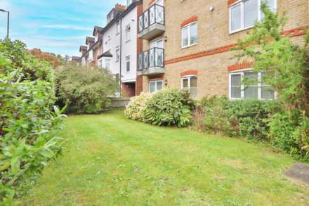 Kingston Road, New Malden, Image 11