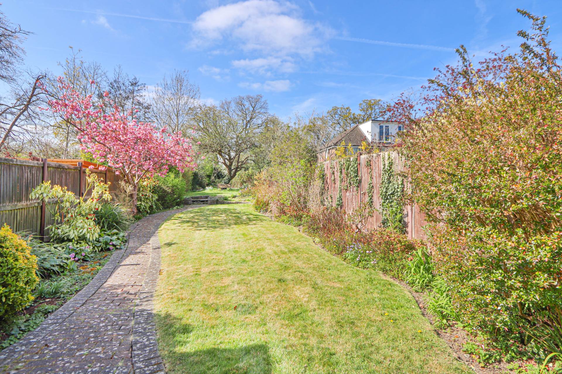 Cheam Common Road, Worcester Park, Image 9
