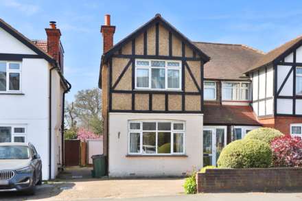 Cheam Common Road, Worcester Park, Image 1