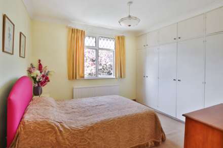 Cheam Common Road, Worcester Park, Image 15