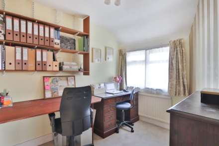 Cheam Common Road, Worcester Park, Image 16
