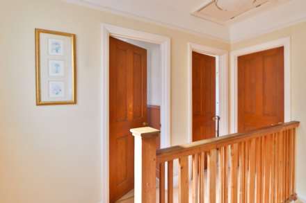 Cheam Common Road, Worcester Park, Image 21