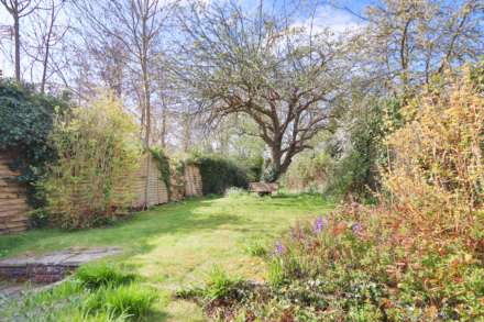 Cheam Common Road, Worcester Park, Image 4