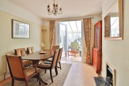 Cheam Common Road, Worcester Park, Image 5