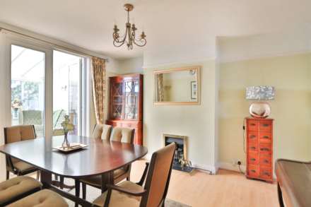 Cheam Common Road, Worcester Park, Image 7