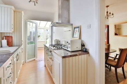 Cheam Common Road, Worcester Park, Image 8