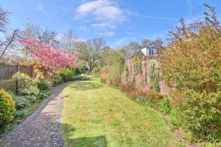 Cheam Common Road, Worcester Park, Image 9