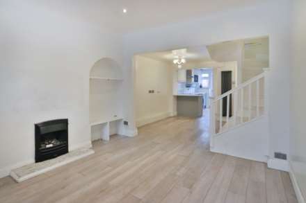 York Road, Kingston Upon Thames, Image 2