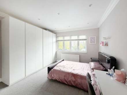 Presburg Road, New Malden,KT3 5AH, Image 11