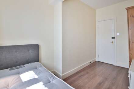 Kingston Road, New Malden, Image 2