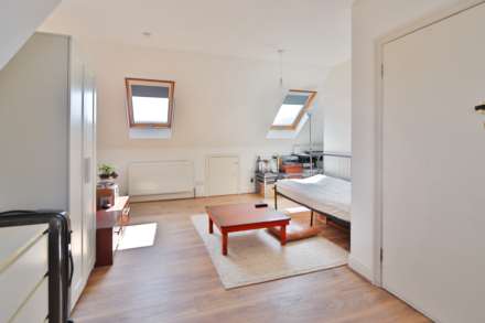 Kingston Road, New Malden, Image 1